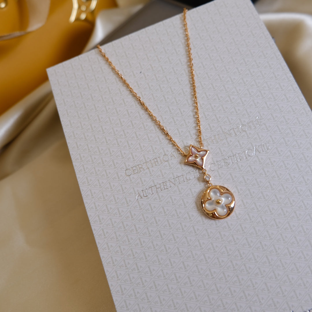 [LUXE JEWELRY]STAR AND SUN WHITE MOP 2 MOTIF PINK GOLD NECKLACE