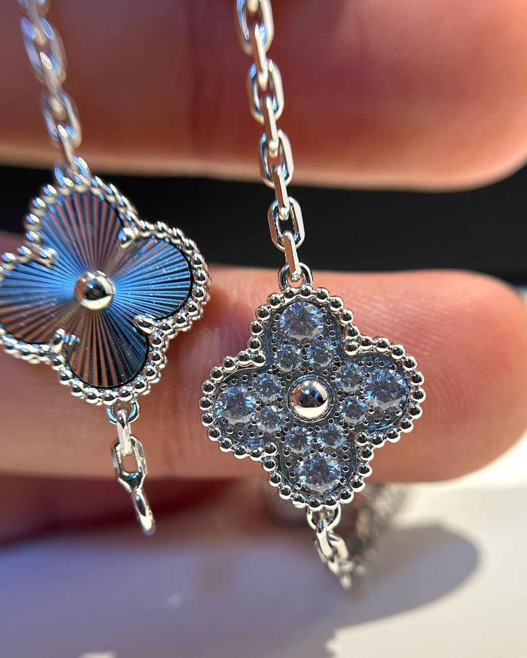 [LUXE JEWELRY] CLOVER 5 MOTIF LASER BRACELET COLLECTION