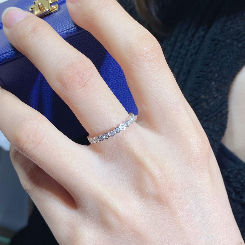 [LUXE JEWELRY]BEE LOVE DIAMOND PAVED SMALL RING