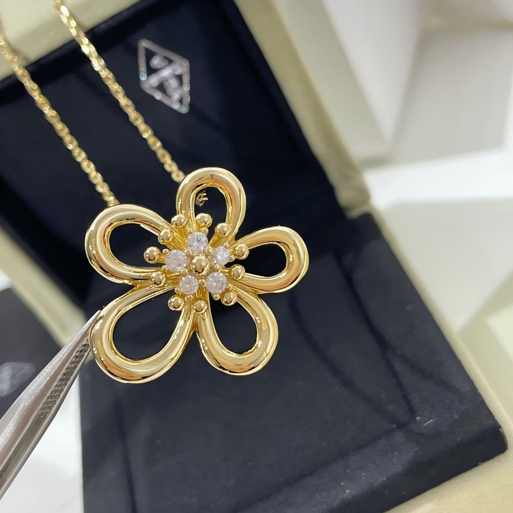 [LUXE JEWELRY]Flowerlace pendant Necklace 5 stones