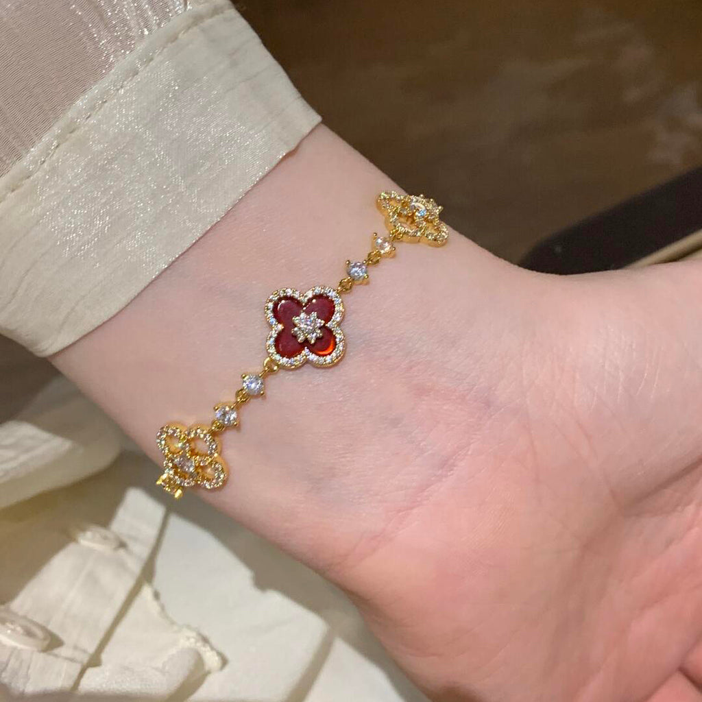 [LUXE JEWELRY]CLOVER 5 MOTIF PINK BLUE RED WHITE BRACELET
