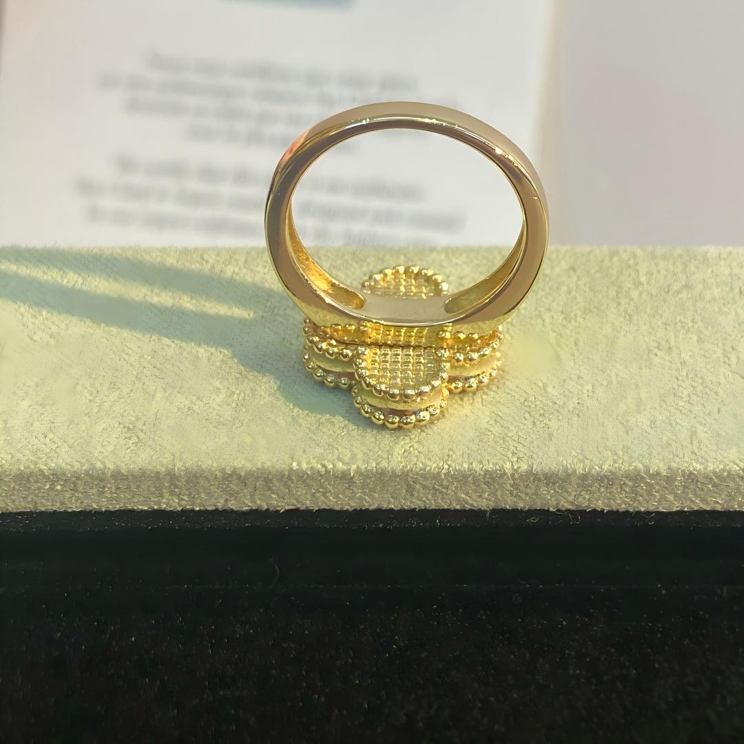 [LUXE JEWELRY]NEW CLOVER PINK ENAMEL RINGS