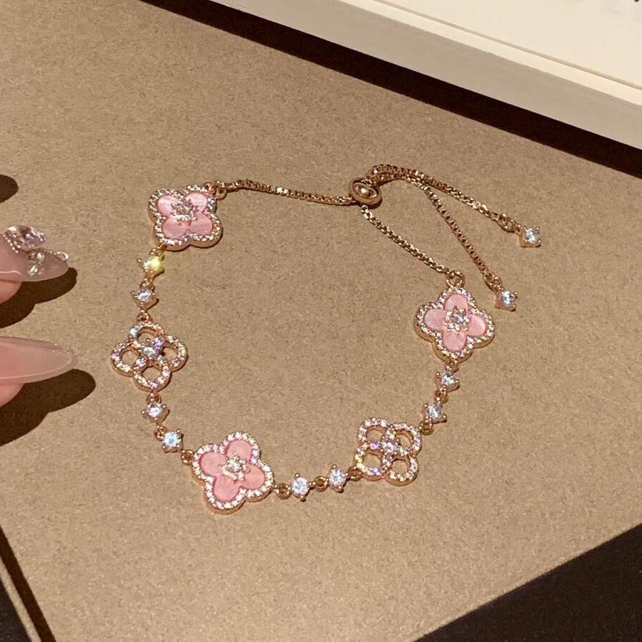 [LUXE JEWELRY]CLOVER 5 MOTIF PINK BLUE RED WHITE BRACELET