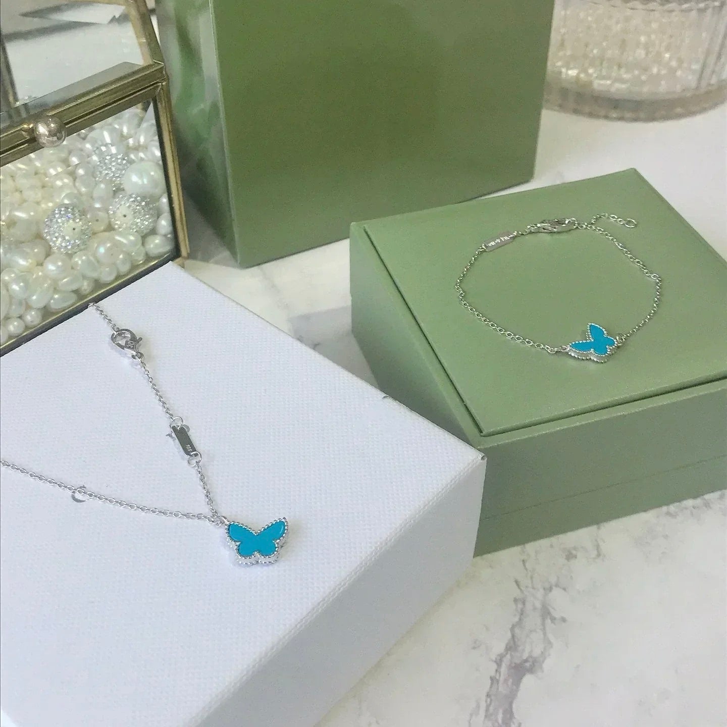 [LUXE JEWELRY]BUTTERFLY TURQUOISE BUTTERFLY BRACELET SILVER