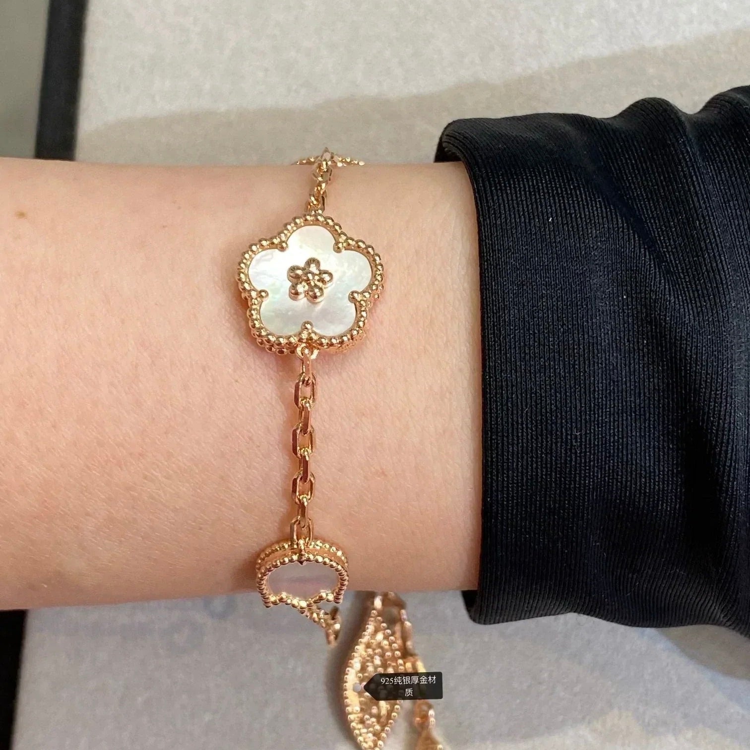 [LUXE JEWELRY]LUCKY SPRING 5 MOTIF BRACELET