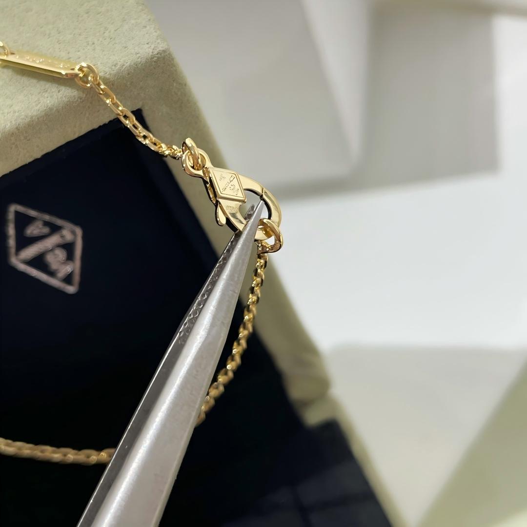 [LUXE JEWELRY]Flowerlace pendant Necklace 5 stones