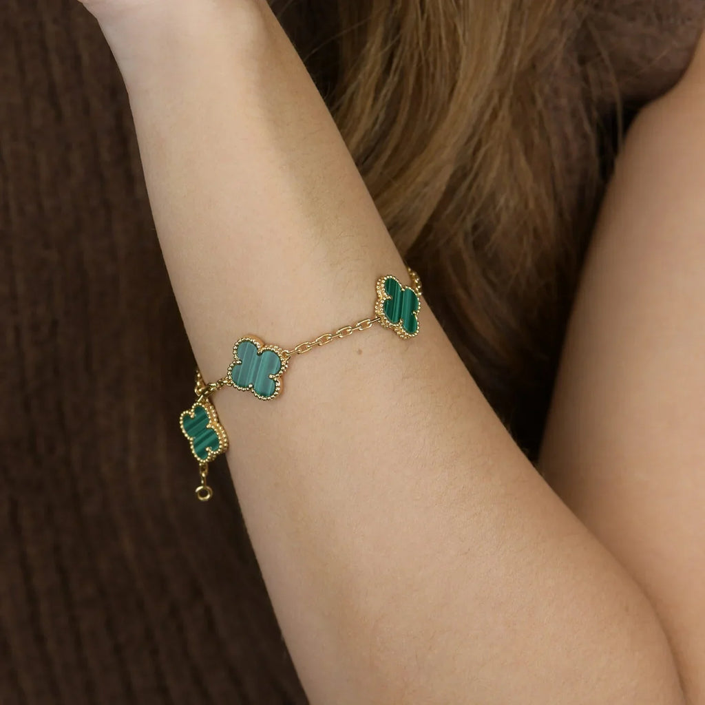[LUXE JEWELRY] CLOVER 5 MOTIF MALACHITE BRACELET COLLECTION