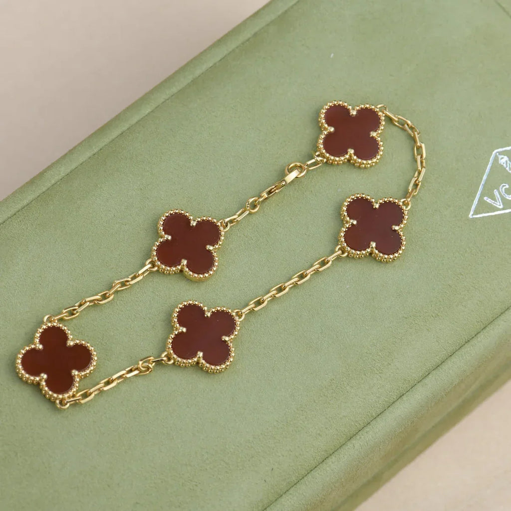 [LUXE JEWELRY] CLOVER 5 MOTIF RED CORNELIAN BRACELET COLLECTION