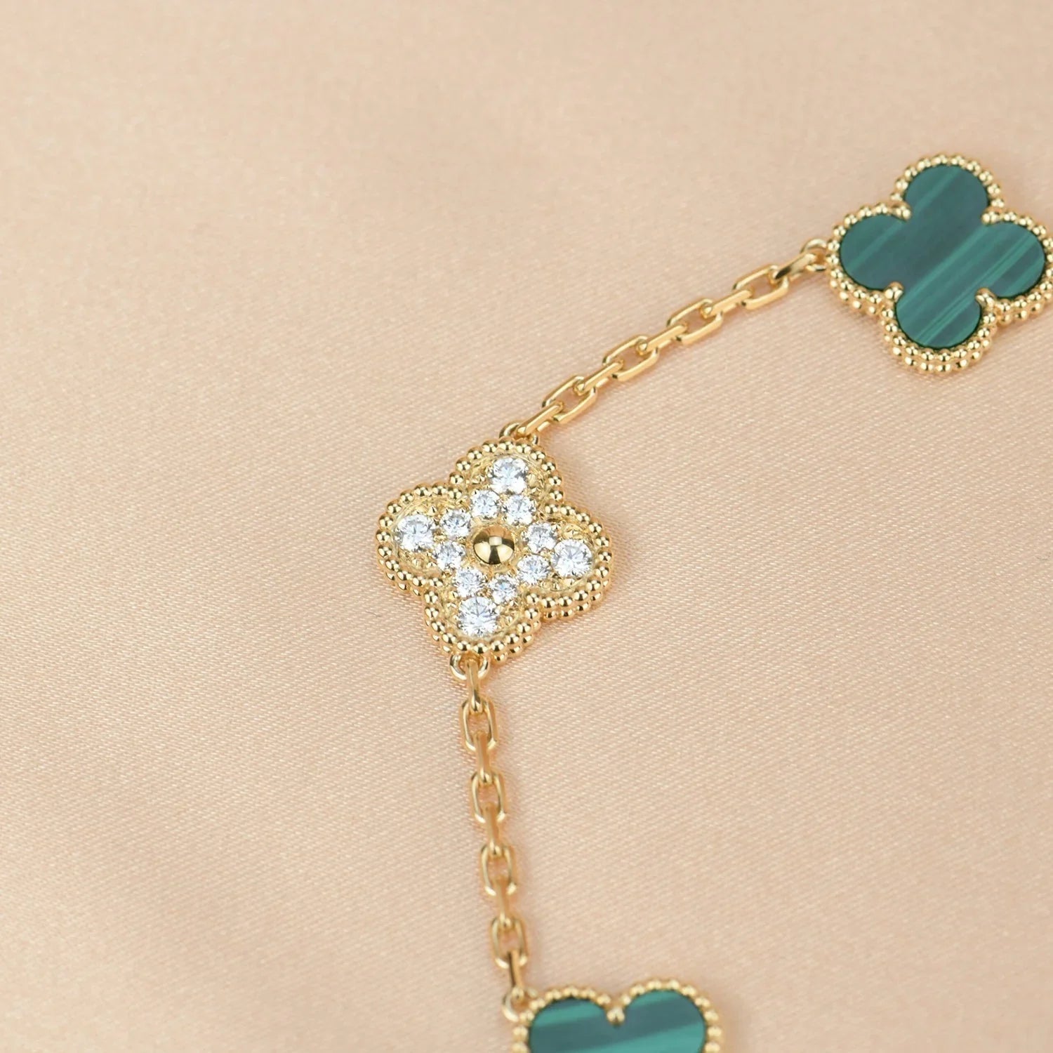 [Luxe] CLOVER 5 MOTIF MALACHITE BRACELET COLLECTION