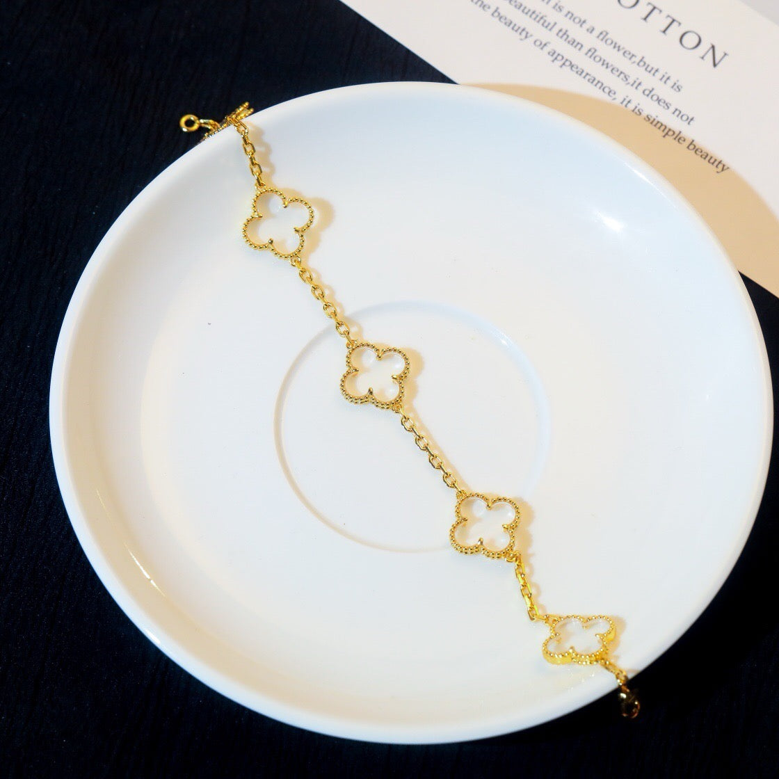 [LUXE JEWELRY]CLOVER 5 MOTIF ROCK CRYSTAL BRACELET