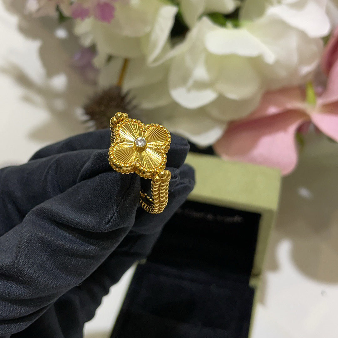 [LUXE JEWELRY]CLOVER RIVERSIBLE RING GOLD COLLECTION