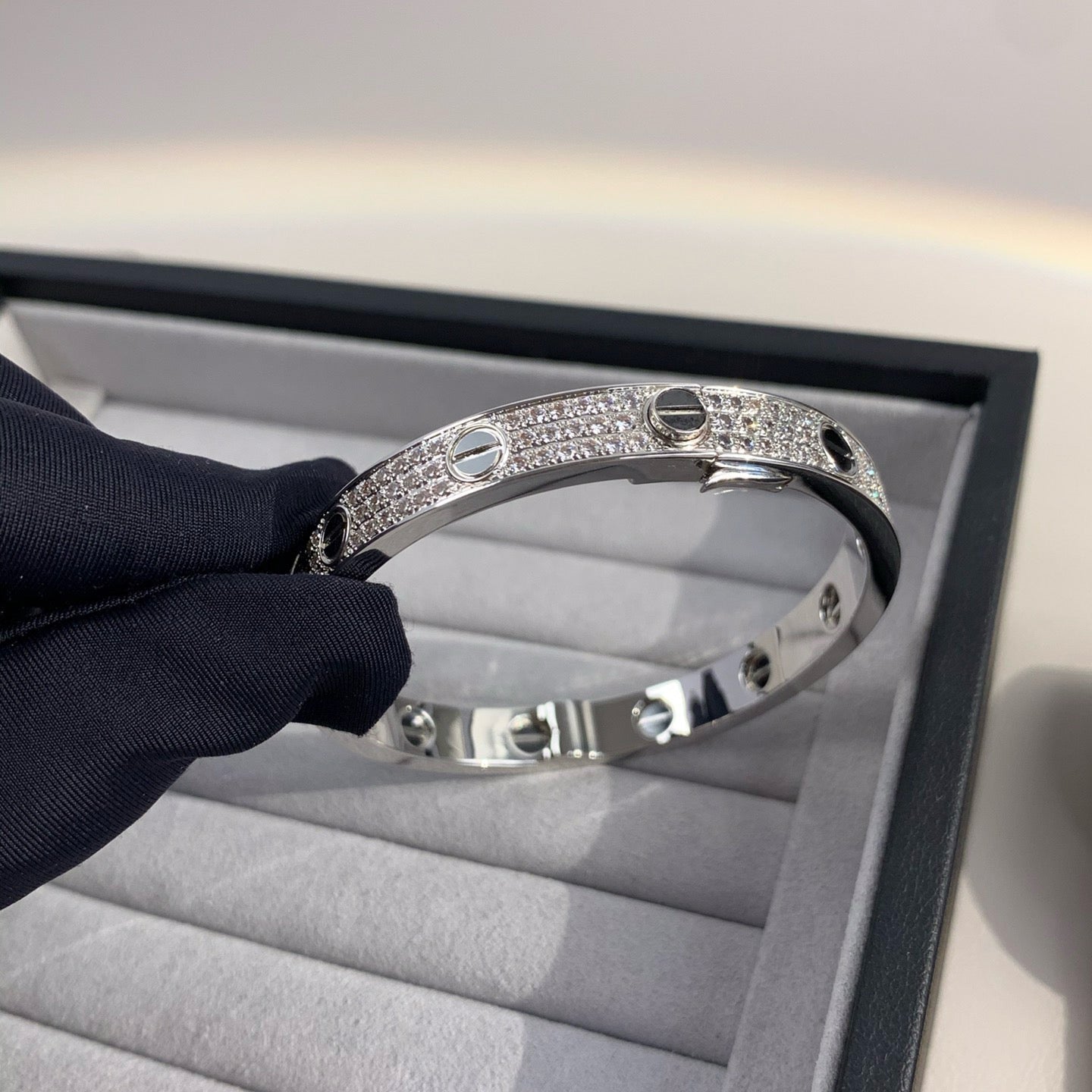 [LUXE JEWELRY] LOVE BRACELET 6.1MM DIAMOND-PAVED CERAMIC