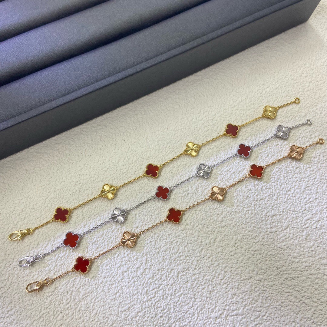 [LUXE JEWELRY]CLOVER 6 MOTIF RED AGATE LASER BRACELET