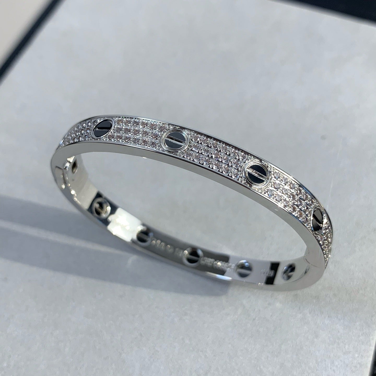 [LUXE JEWELRY] LOVE BRACELET 6.1MM DIAMOND-PAVED CERAMIC