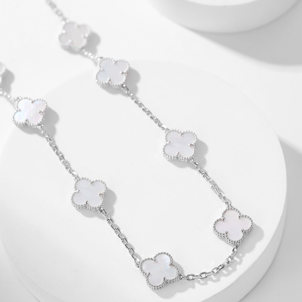 [LUXE JEWELRY]CLOVER 10 MOTIFS WHITE MOTHER OF PEARL NECKLACE