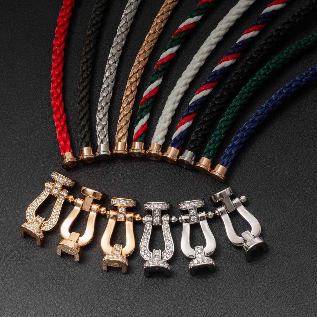 [LUXE JEWELRY]FORCE LARGE HORSESHOE HALF DIAMOND BRACELET GOLD