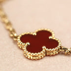 [LUXE JEWELRY] CLOVER 5 MOTIF RED CORNELIAN BRACELET COLLECTION