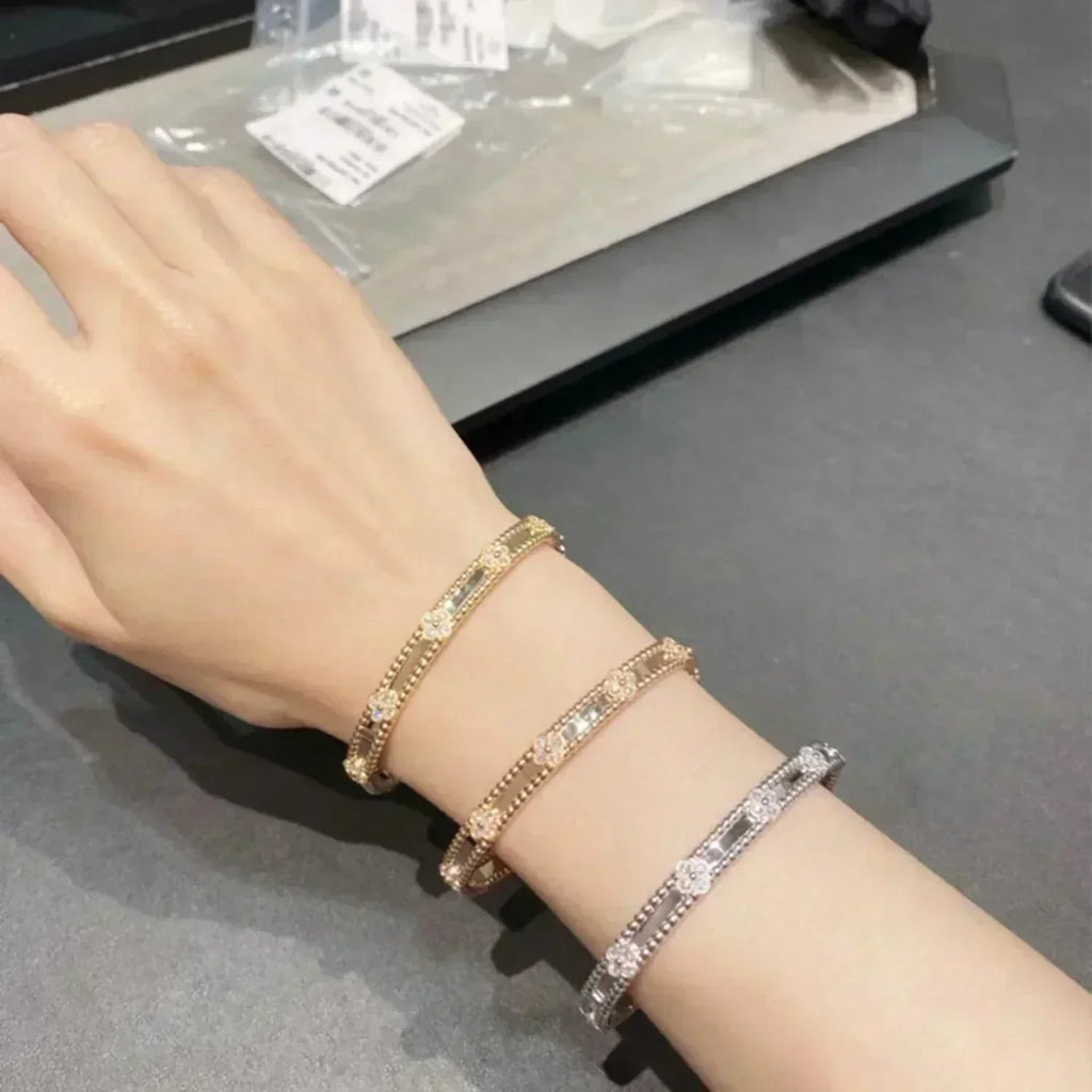 [LUXE JEWELRY]CLOVER BRACELET 4MM DIAMONDS