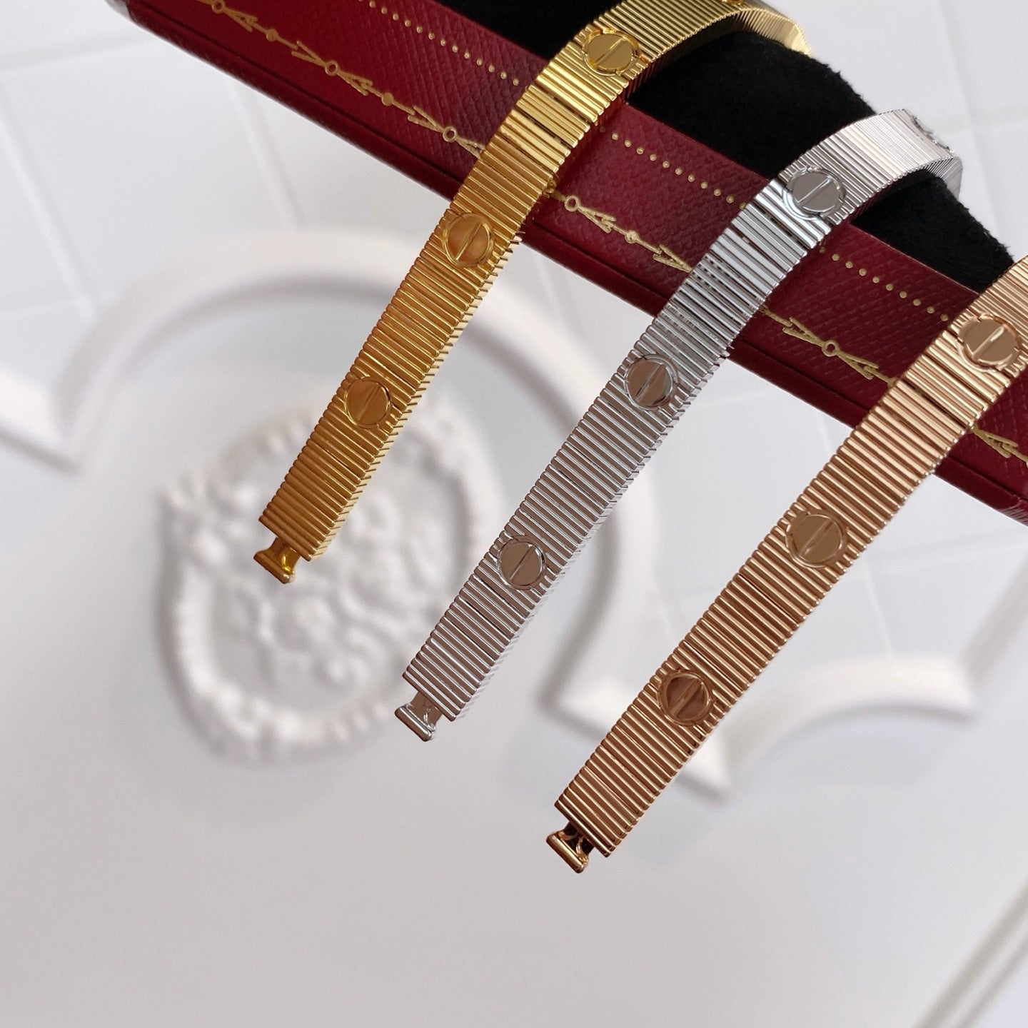 [LUXE JEWELRY] LOVE UNLIMITED BRACELET
