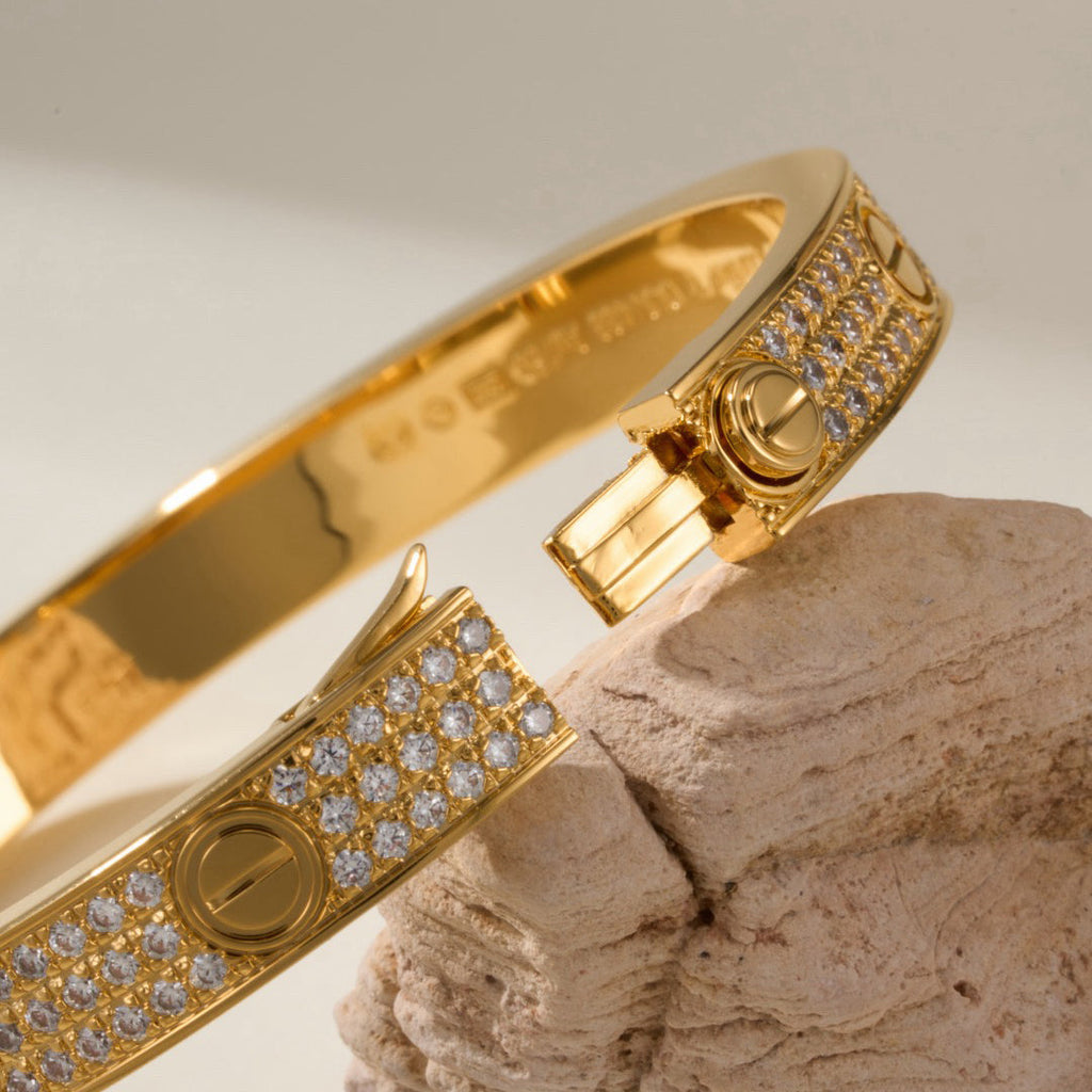 [LUXE JEWELRY] LOVE BRACELET 6.1MM DIAMOND-PAVED