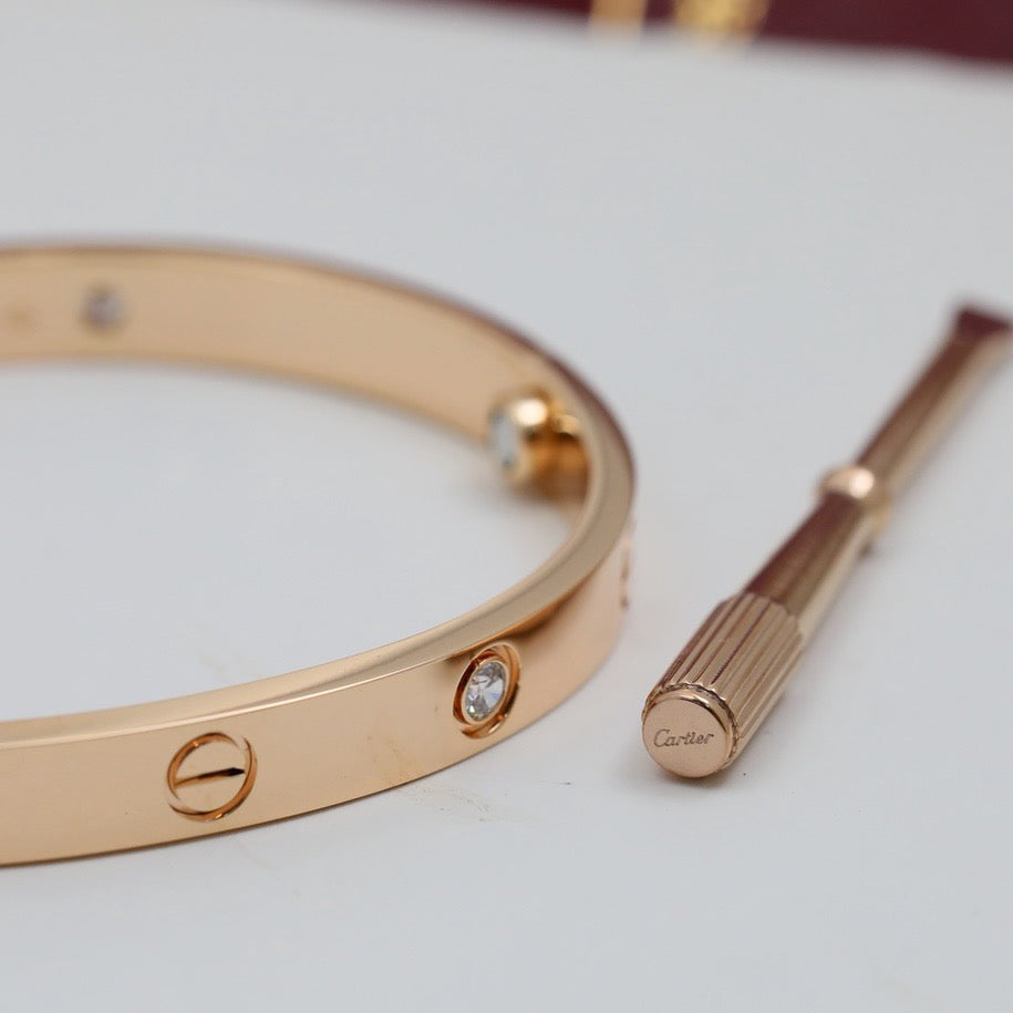 [LUXE JEWELRY] LOVE BRACELET 6.1MM 4 DIAMONDS