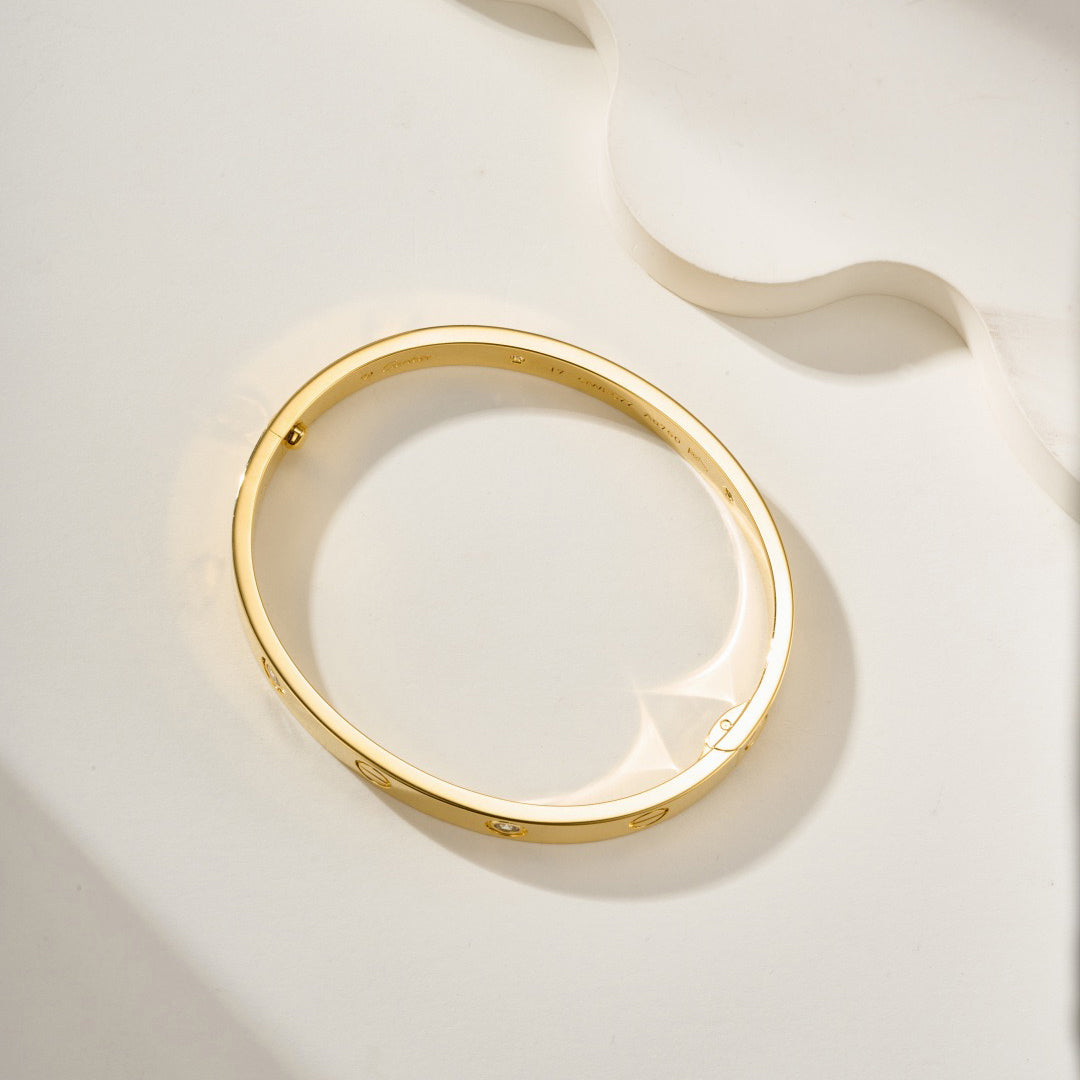 [LUXE JEWELRY] LOVE BRACELET 6.1MM 4 DIAMONDS