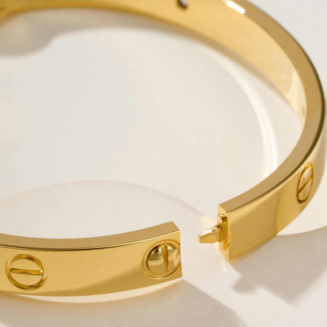 [LUXE JEWELRY] LOVE BRACELET 6.1MM 4 DIAMONDS