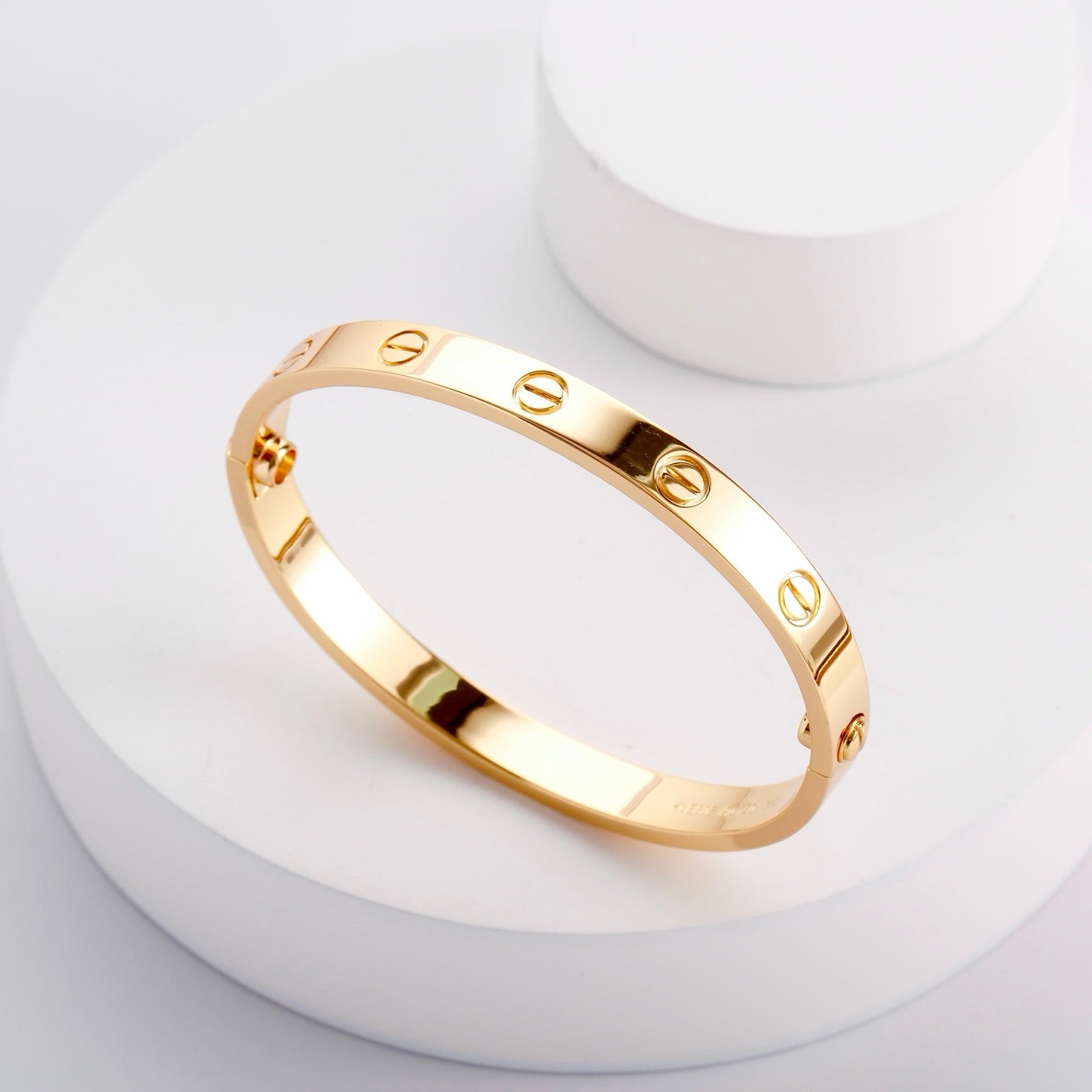 [LUXE JEWELRY] LOVE BRACELET 6.1MM NO DIAMONDS