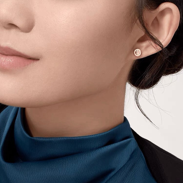 [LUXE JEWELRY] LOVE EARRINGS 7.2MM