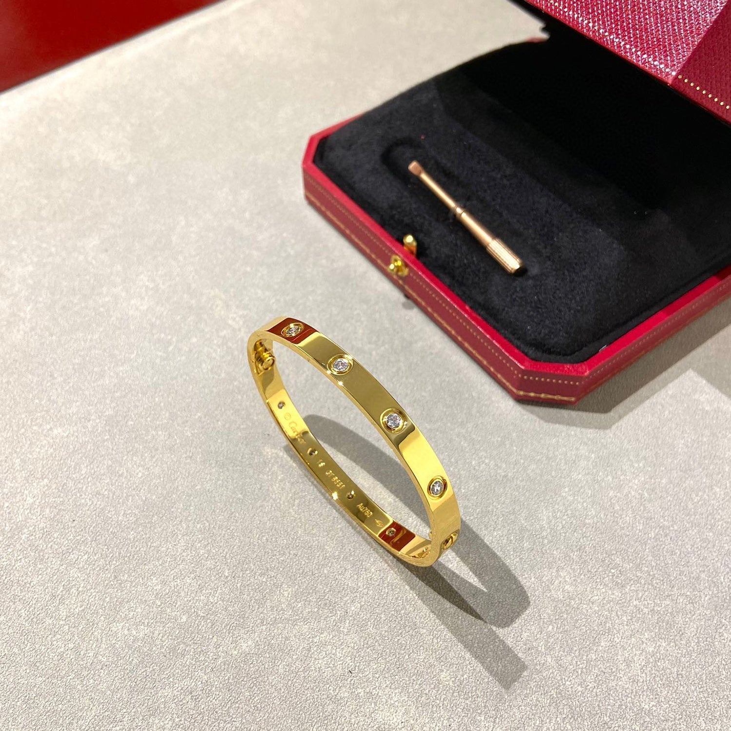 [LUXE JEWELRY] LOVE BRACELET 6.1MM 10 DIAMONDS
