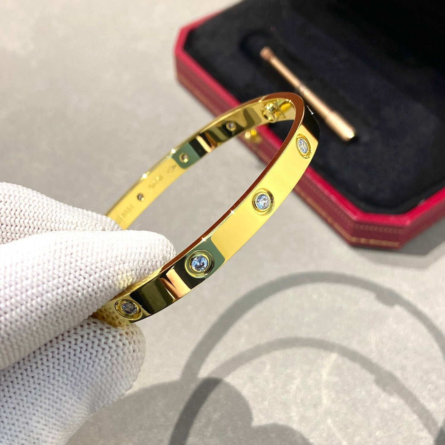 [LUXE JEWELRY] LOVE BRACELET 6.1MM 10 DIAMONDS