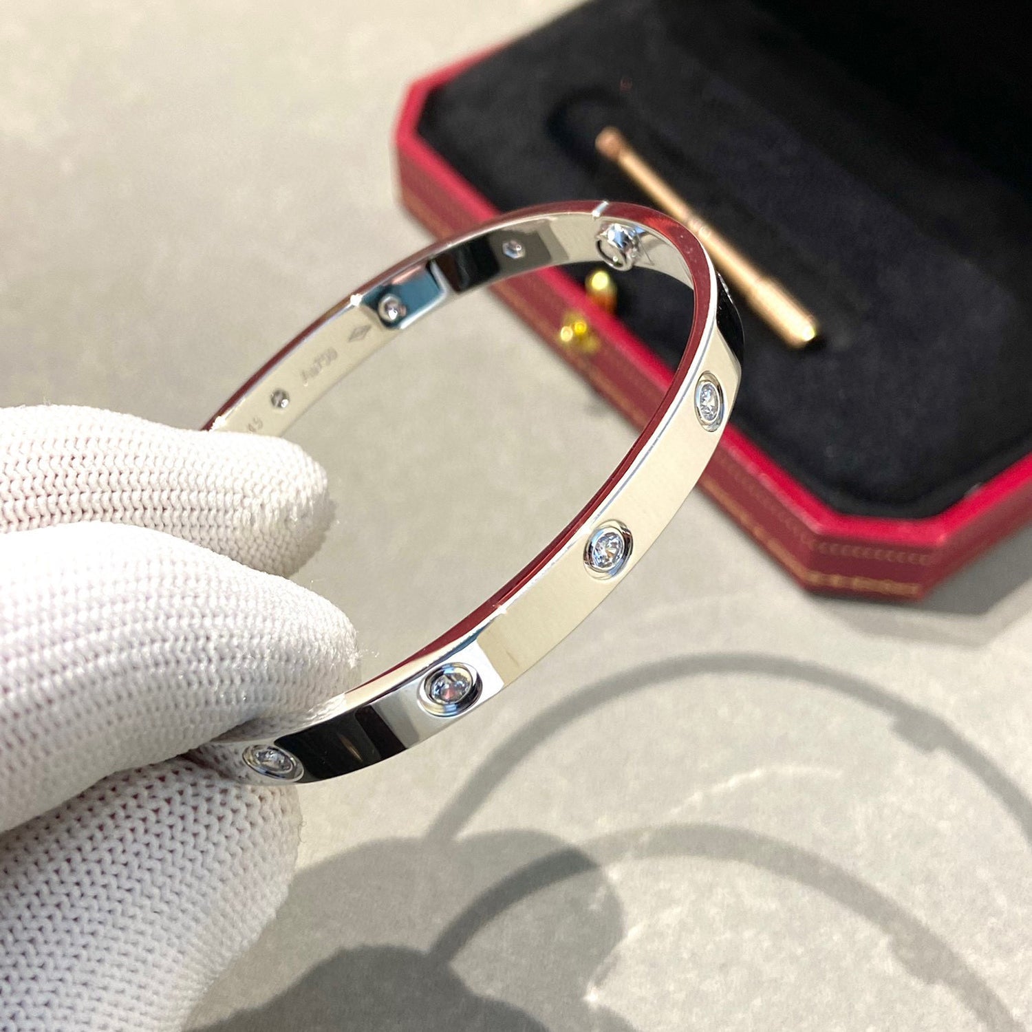 [LUXE JEWELRY] LOVE BRACELET 6.1MM 10 DIAMONDS