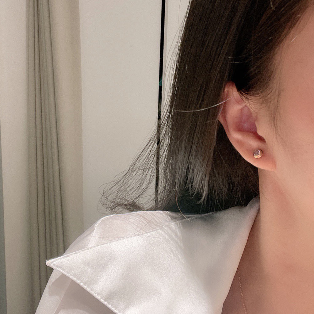 [LUXE JEWELRY] DAMOUR PING DIAMOND EARRINGS