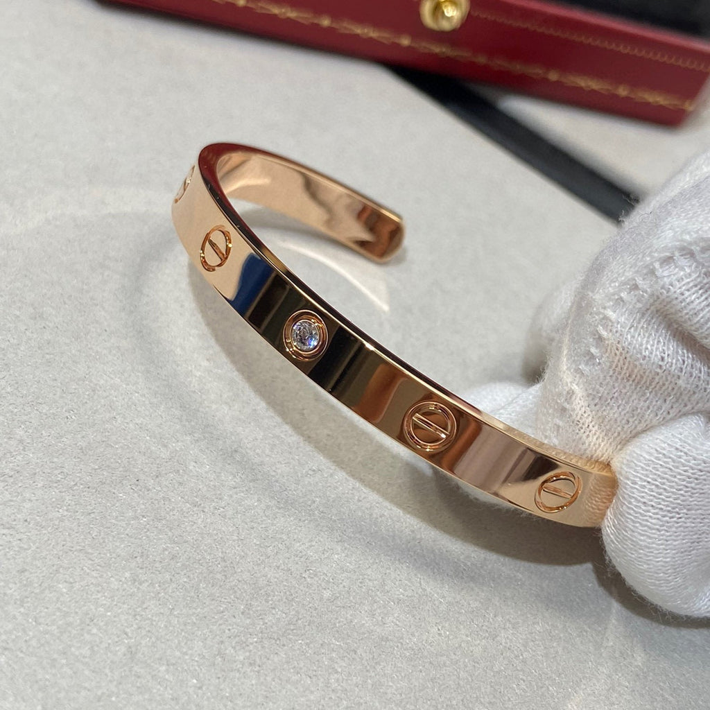 [LUXE JEWELRY] LOVE BRACELET 6.1MM 1 DIAMOND OPEN CUFF