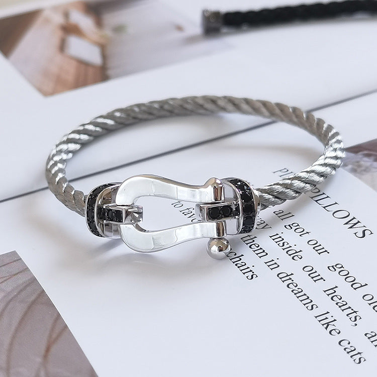 [LUXE JEWELRY]FORCE LARGE HORSESHOE BLACK DIAMOND BRACELET SILVER