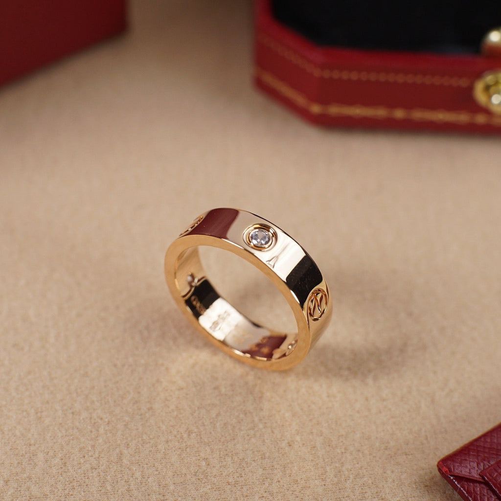 [LUXE JEWELRY] LOVE 5.5MM 3 DIAMOND RING