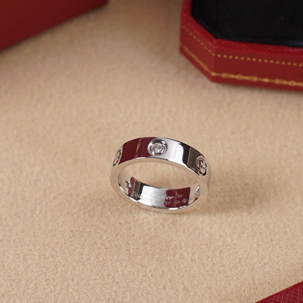 [LUXE JEWELRY] LOVE 5.5MM 3 DIAMOND RING