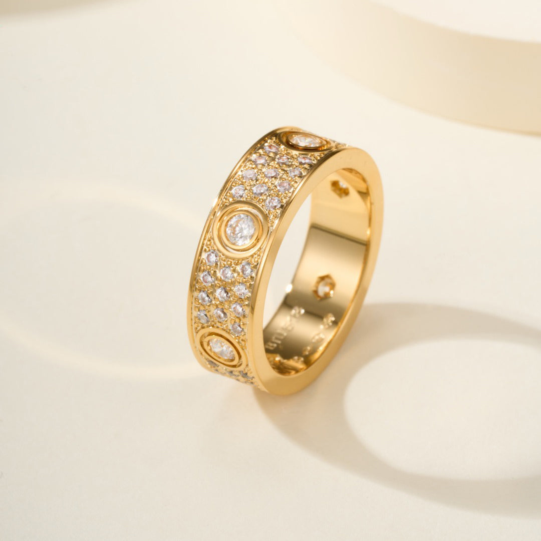 [LUXE JEWELRY] LOVE 5.5MM FULL-PAVE 6-DIAMOND RING