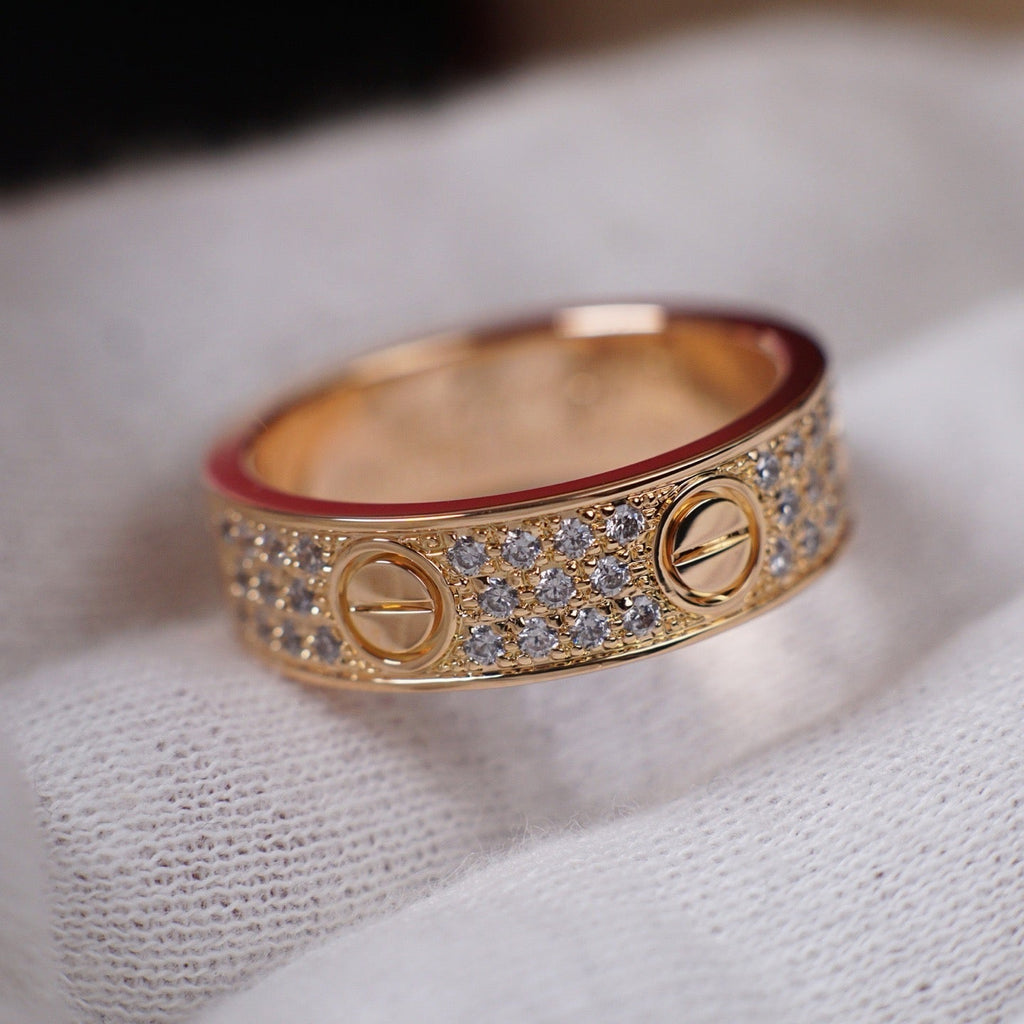 [LUXE JEWELRY] LOVE RING 5.5MM DIAMONDS PAVED