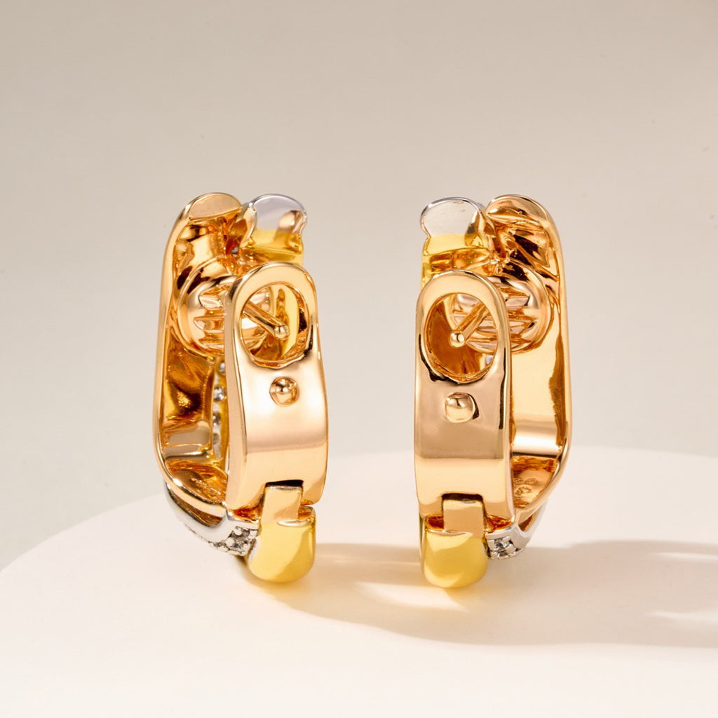[LUXE JEWELRY] TRINITY HALF DIAMOND  CUSHION EARRINGS