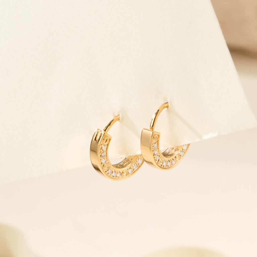 [LUXE JEWELRY] LOVE DIAMOND EARRINGS