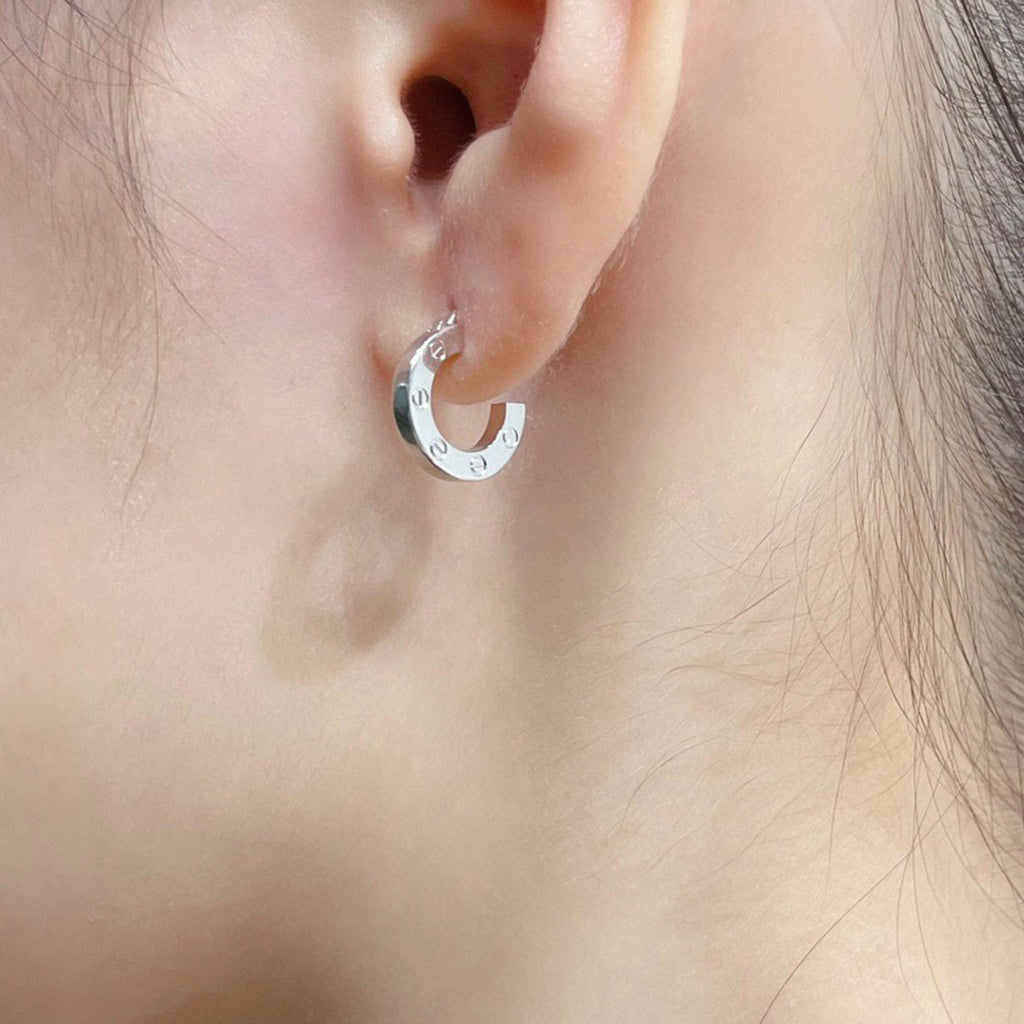 [LUXE JEWELRY] LOVE MINI EARRINGS