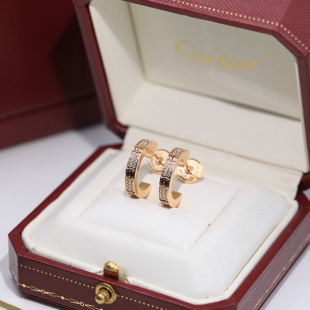 [LUXE JEWELRY] LOVE 5.5MM DIAMOND PAVED EARRINGS