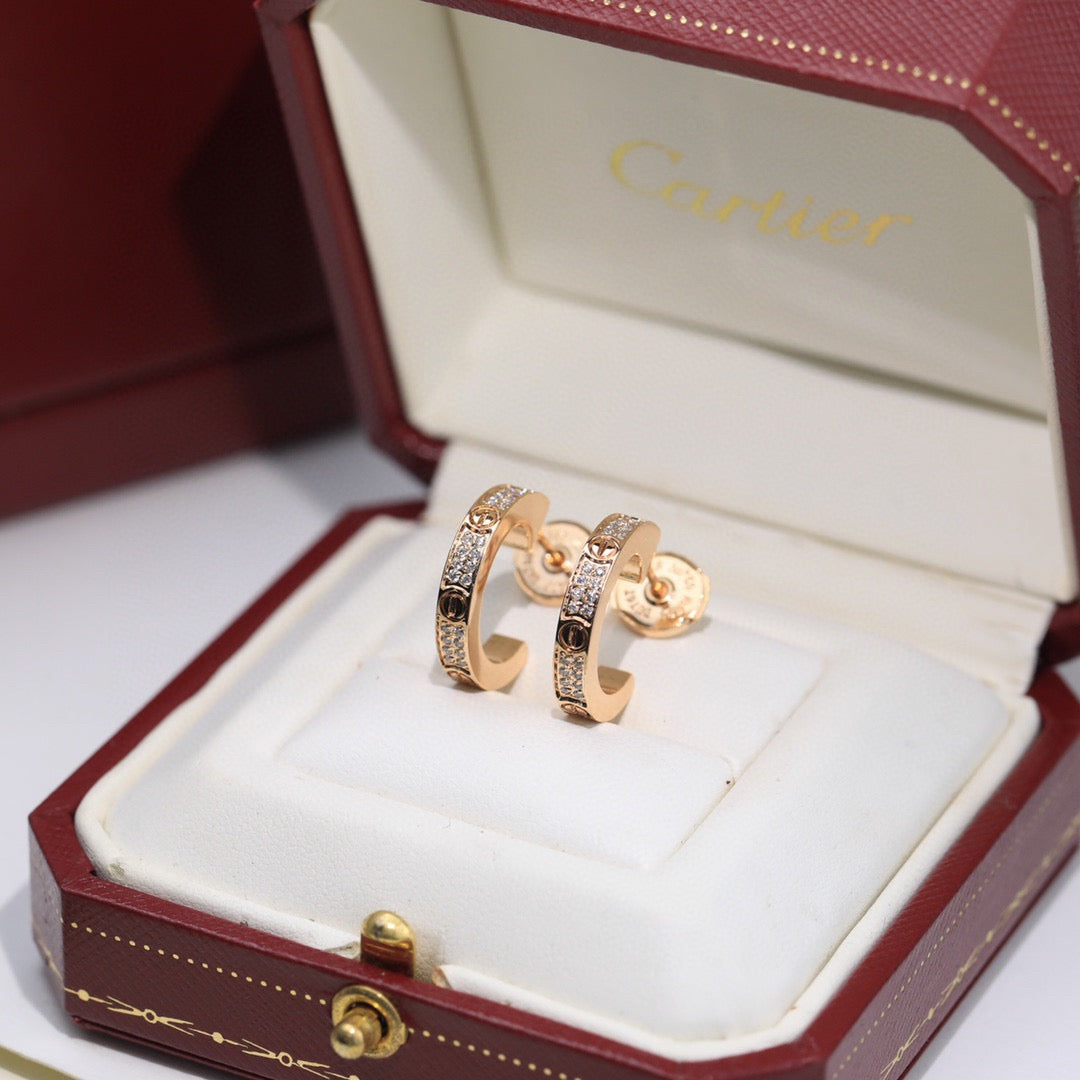 [LUXE JEWELRY] LOVE 5.5MM DIAMOND PAVED EARRINGS