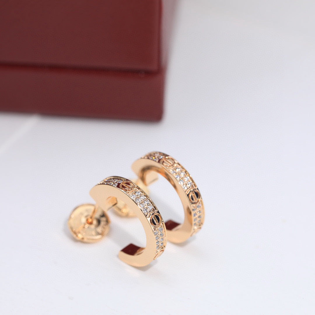[LUXE JEWELRY] LOVE 5.5MM DIAMOND PAVED EARRINGS