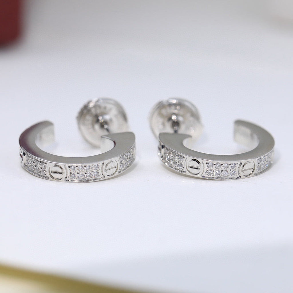 [LUXE JEWELRY] LOVE 5.5MM DIAMOND PAVED EARRINGS