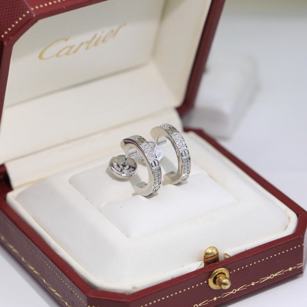 [LUXE JEWELRY] LOVE 5.5MM DIAMOND PAVED EARRINGS