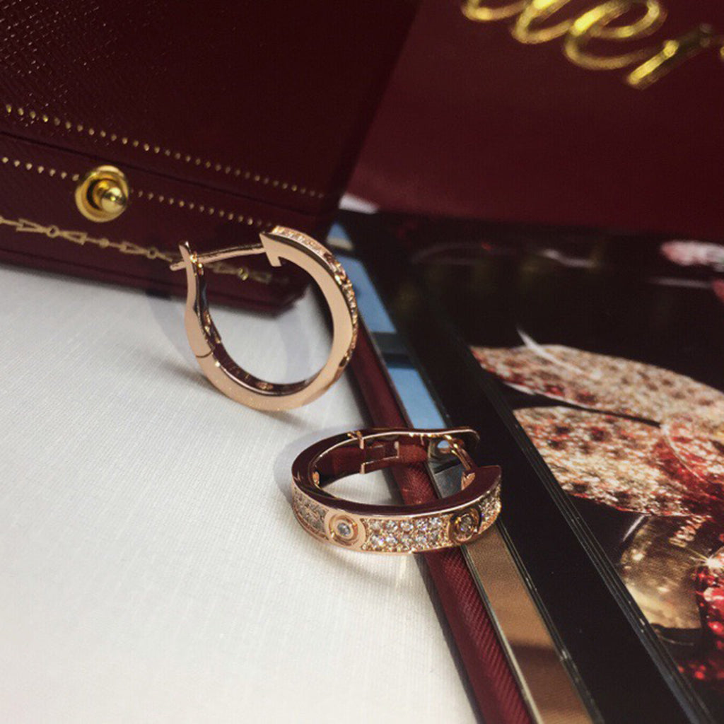 [LUXE JEWELRY] LOVE 5.5MM DIAMOND PAVED EARRINGS