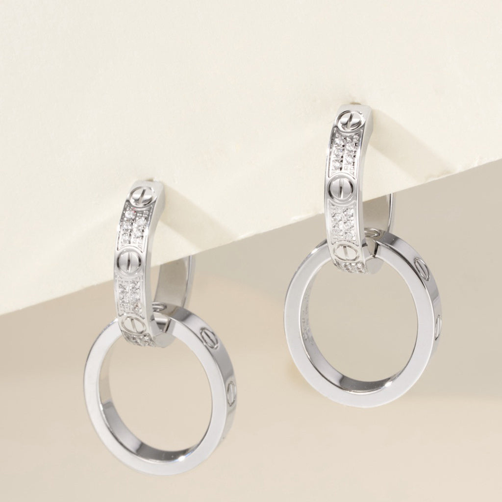 [LUXE JEWELRY] LOVE 3.3MM DANGLE HALF DIAMOND EARRINGS