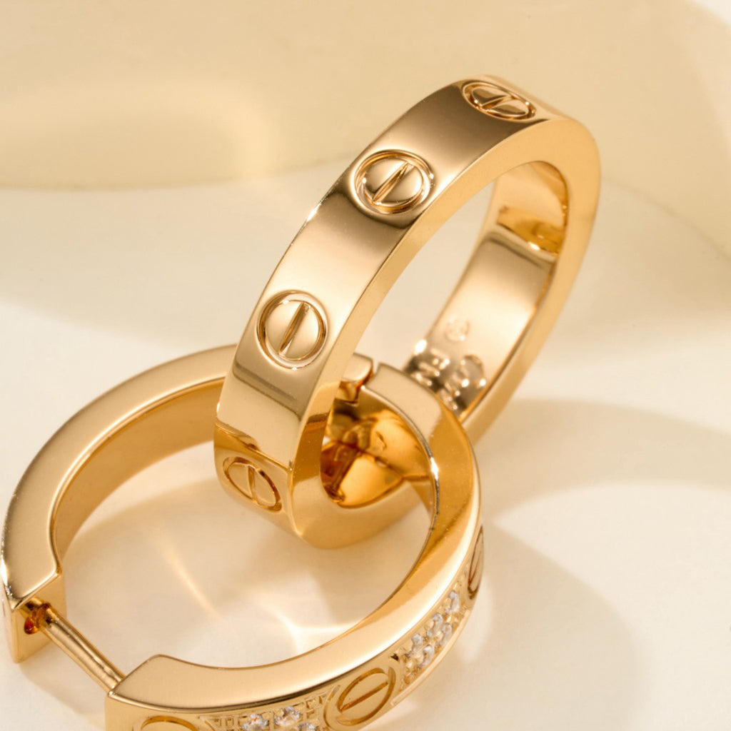 [LUXE JEWELRY] LOVE 3.3MM DANGLE HALF DIAMOND EARRINGS